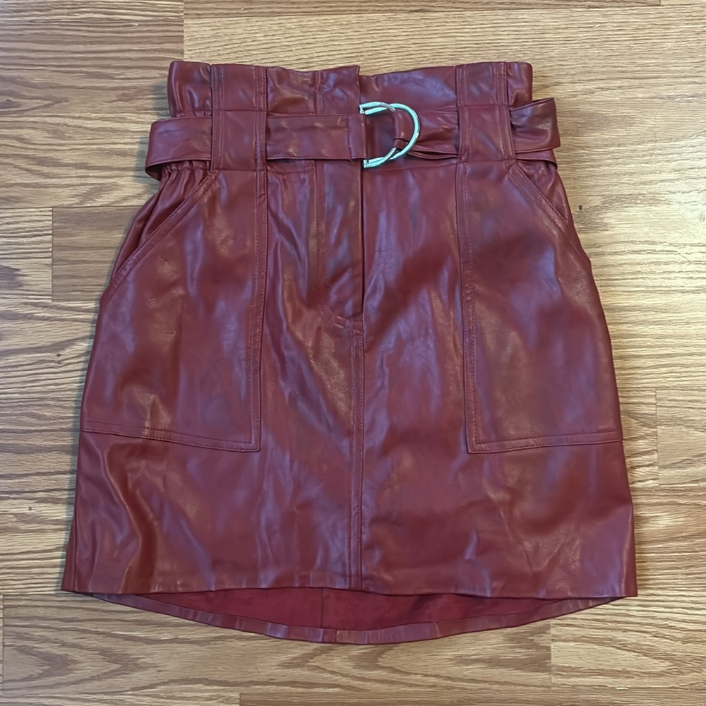 NWT DO+BE Red Hot Faux Leather Miniskirt with Belt Size Small